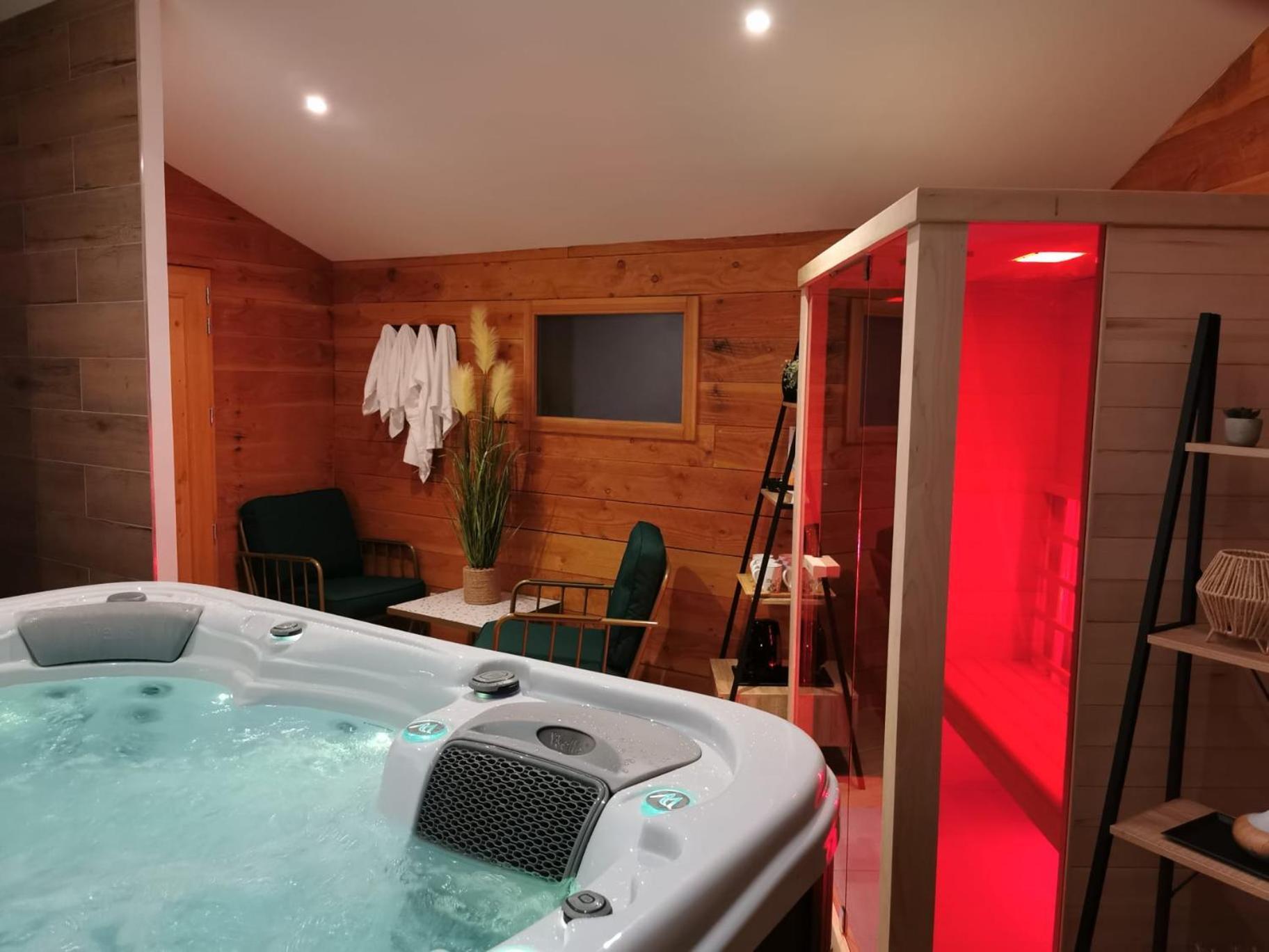Le Chalet Du Pere Michel, Jacuzzi, Sauna, Jardin La Bresse Bagian luar foto
